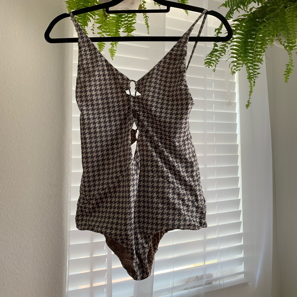 Acacia Kokomo reversible size L